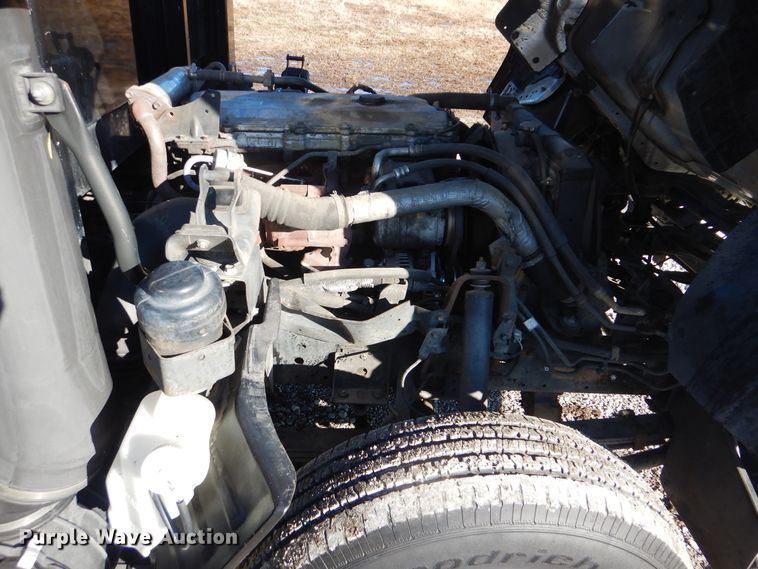 image for item HX9053 2006 GMC W4500  flatbed truck with crane