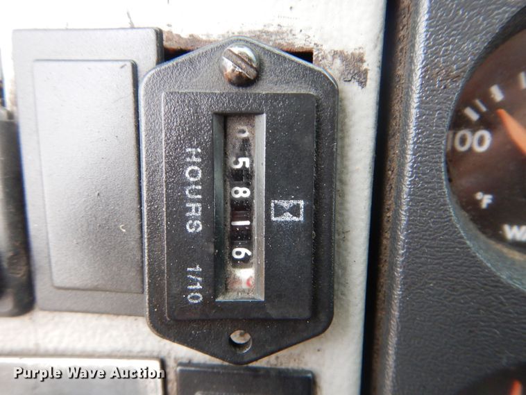 image for item HX9063 1998 Freightliner FL70  box truck