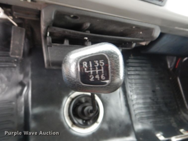 image for item HX9063 1998 Freightliner FL70  box truck