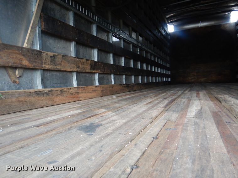 image for item HX9063 1998 Freightliner FL70  box truck