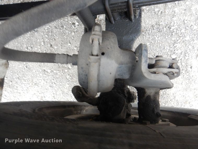 image for item HX9063 1998 Freightliner FL70  box truck