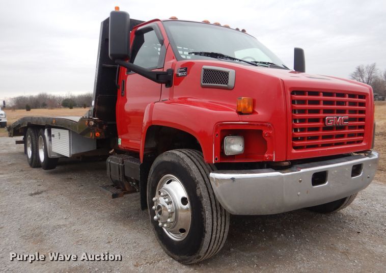 image for item HX9066 2006 GMC C8500  rollback truck