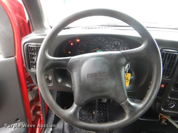 image for item HX9066 2006 GMC C8500  rollback truck