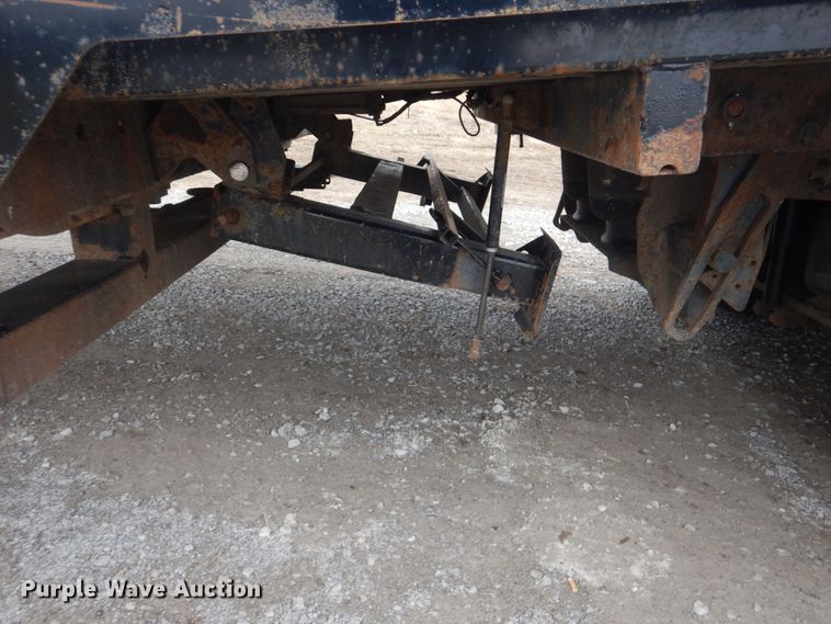 image for item HX9066 2006 GMC C8500  rollback truck