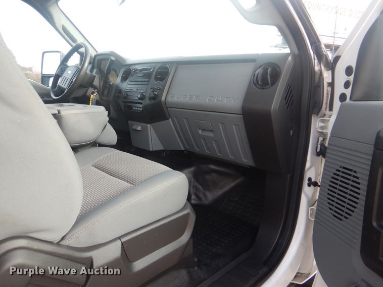 image for item HX9072 2015 Ford F550 Super Duty  refrigerated truck