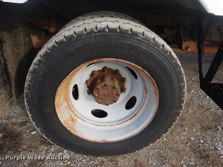 image for item HX9072 2015 Ford F550 Super Duty  refrigerated truck