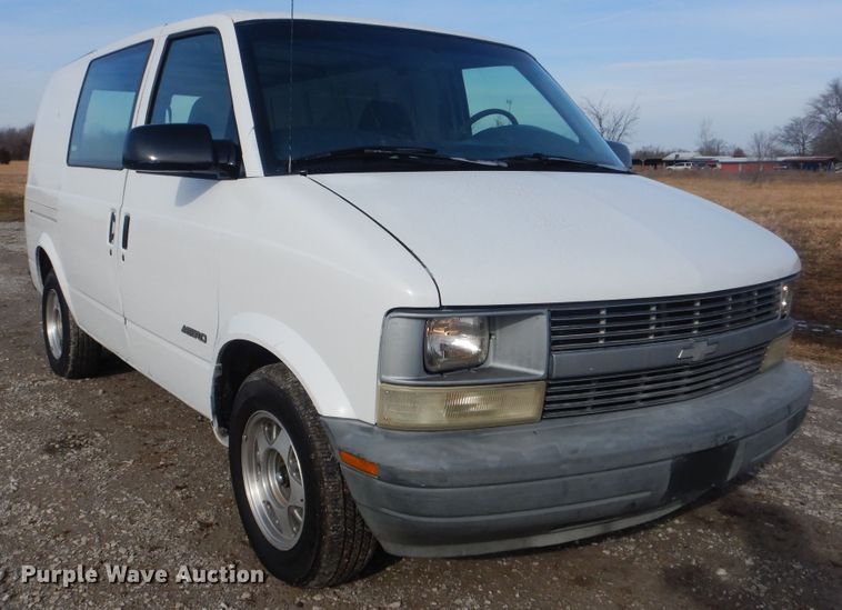 image for item HX9073 1997 Chevrolet Astro  van