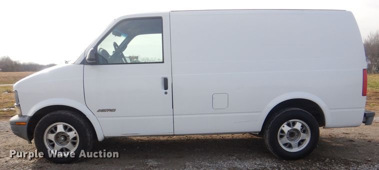 image for item HX9073 1997 Chevrolet Astro  van