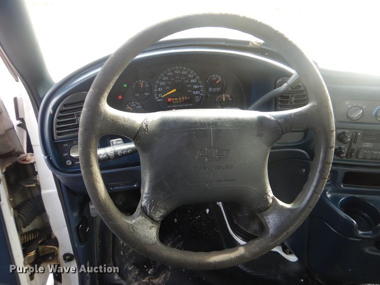 image for item HX9073 1997 Chevrolet Astro  van