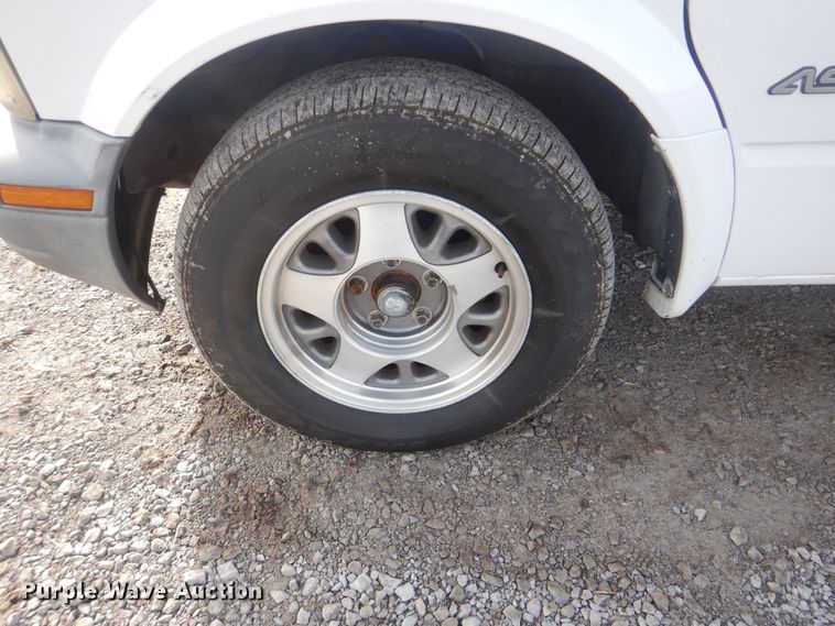 image for item HX9073 1997 Chevrolet Astro  van