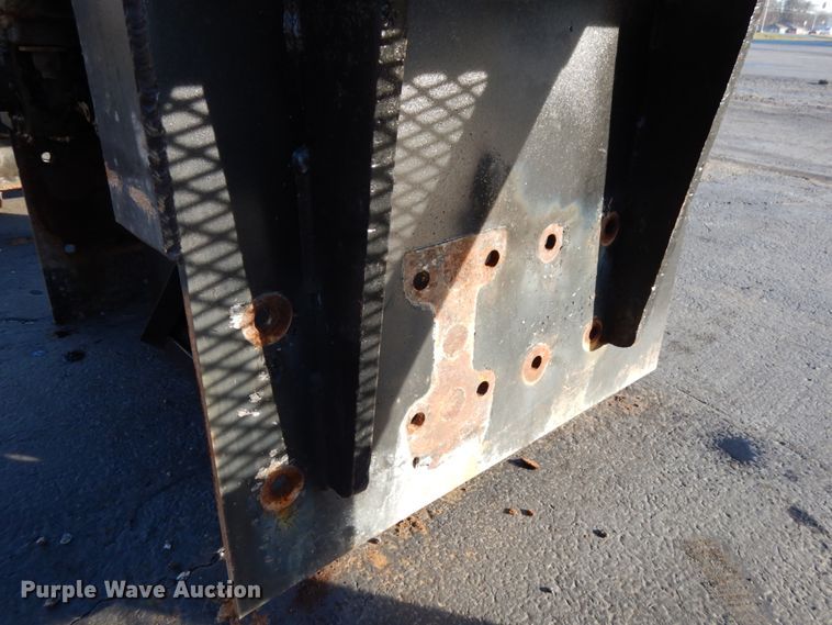 image for item HX9502 Headache rack