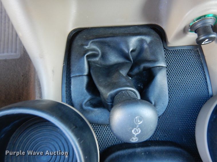 image for item HX9510 2002 Land Rover Discovery SE7  SUV