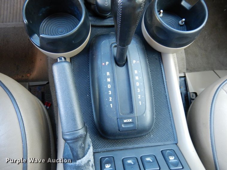 image for item HX9510 2002 Land Rover Discovery SE7  SUV