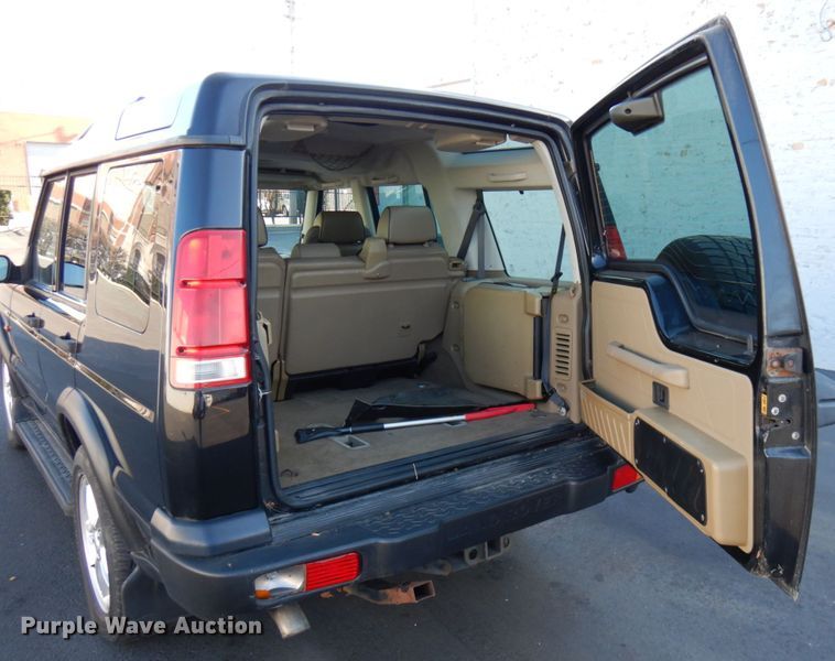 image for item HX9510 2002 Land Rover Discovery SE7  SUV