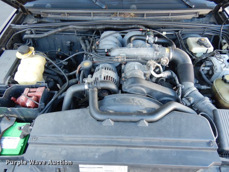 image for item HX9510 2002 Land Rover Discovery SE7  SUV