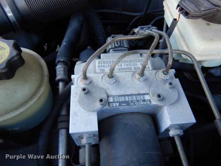 image for item HX9510 2002 Land Rover Discovery SE7  SUV