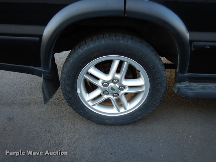 image for item HX9510 2002 Land Rover Discovery SE7  SUV