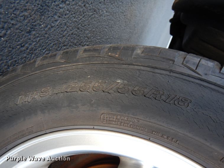 image for item HX9510 2002 Land Rover Discovery SE7  SUV