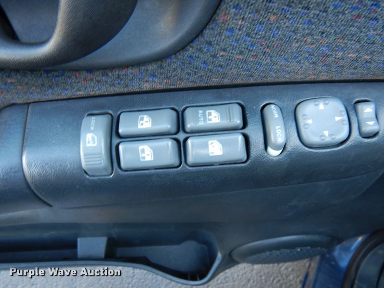 image for item HX9511 2000 Chevrolet Blazer  SUV