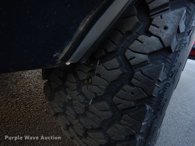 image for item HX9511 2000 Chevrolet Blazer  SUV