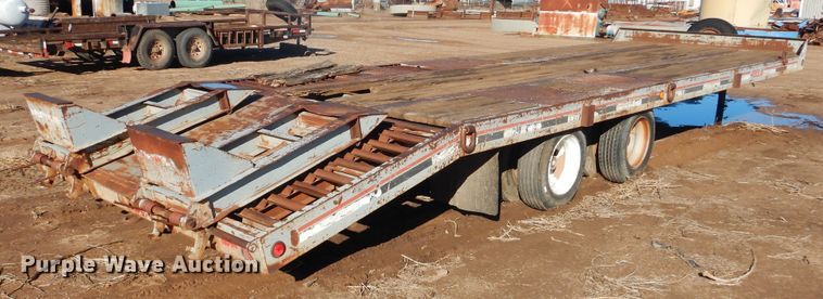 image for item DG8393 2000 Interstate 400LA equipment trailer