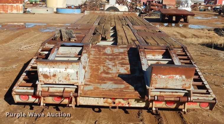 image for item DG8393 2000 Interstate 400LA equipment trailer