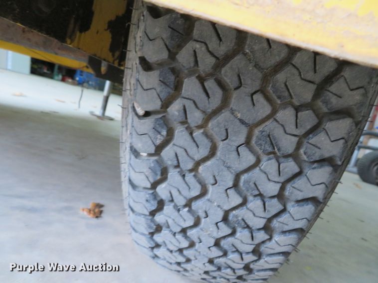 image for item DH0593 Power Tek 731  wood chipper