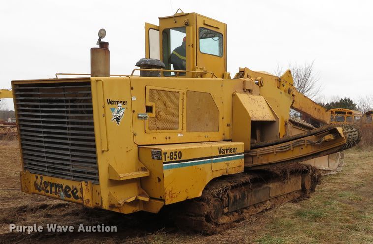 image for item DH0629 1993 Vermeer T850  trencher