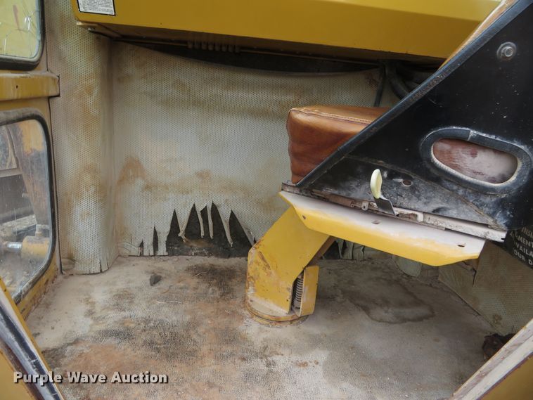 image for item DH0629 1993 Vermeer T850  trencher