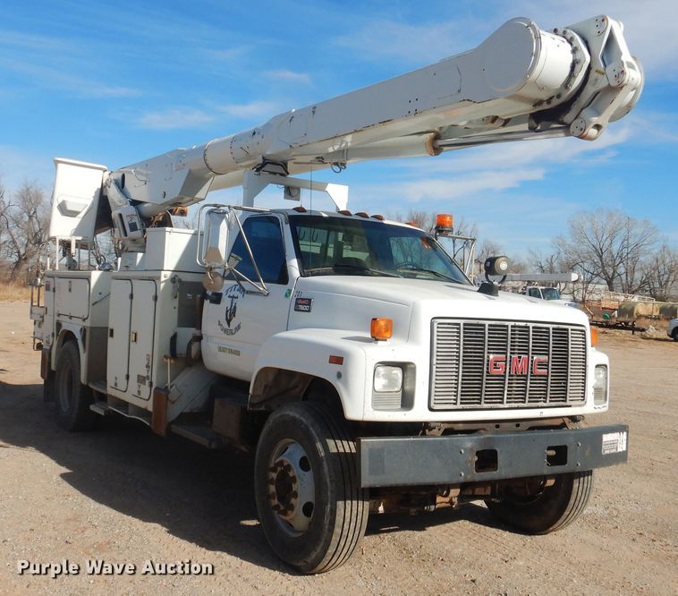 image for item DJ4905 1999 GMC C7500  bucket truck