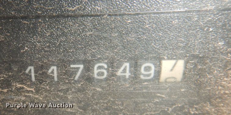 image for item DJ4905 1999 GMC C7500  bucket truck