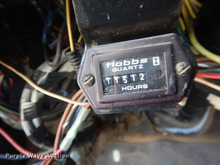 image for item DJ4905 1999 GMC C7500  bucket truck