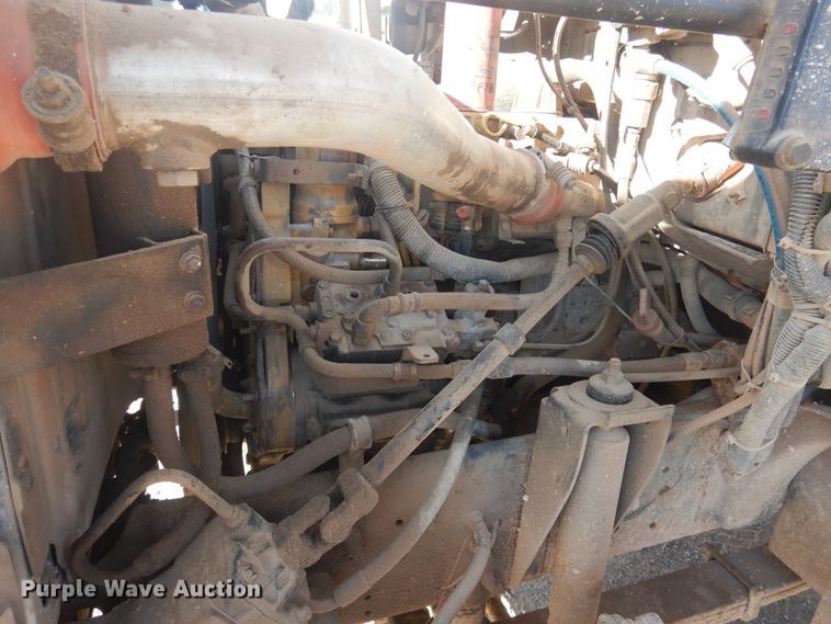 image for item DJ4905 1999 GMC C7500  bucket truck