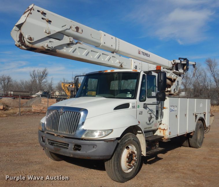 image for item DJ4906 2007 International 4300  bucket truck