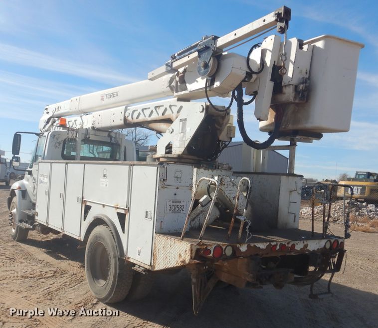 image for item DJ4906 2007 International 4300  bucket truck