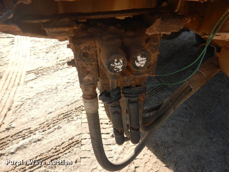 image for item DJ4906 2007 International 4300  bucket truck