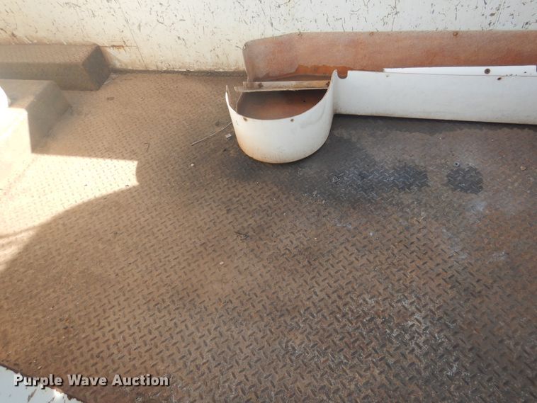 image for item DJ4906 2007 International 4300  bucket truck