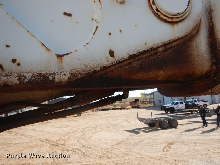 image for item DJ4906 2007 International 4300  bucket truck