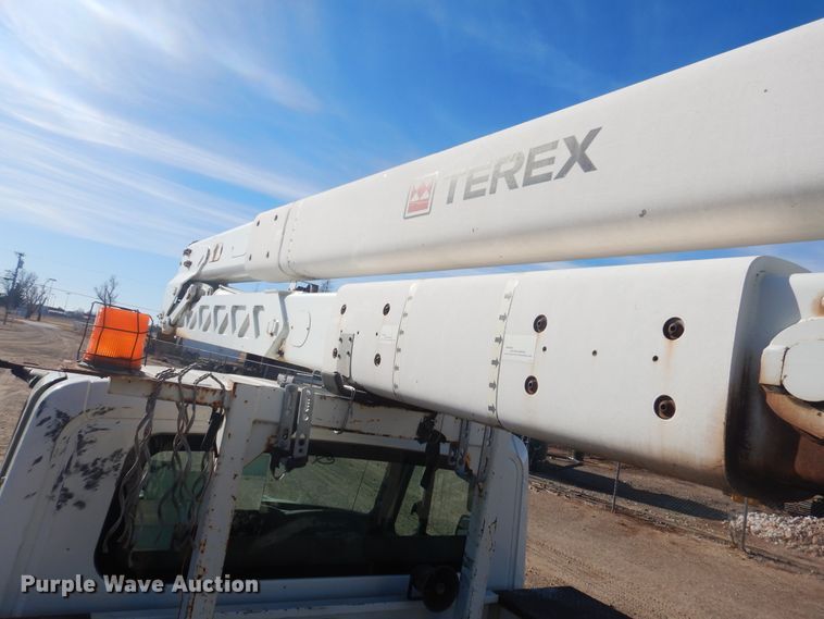 image for item DJ4906 2007 International 4300  bucket truck