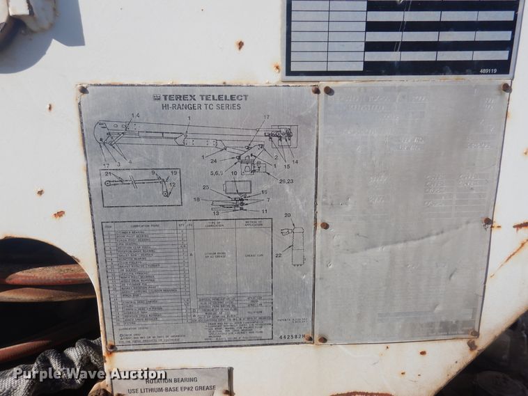 image for item DJ4906 2007 International 4300  bucket truck