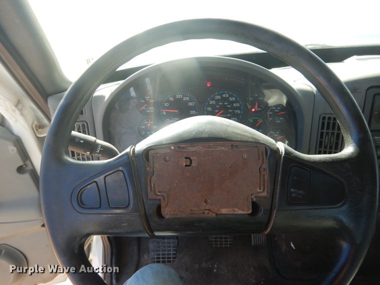 image for item DJ4906 2007 International 4300  bucket truck