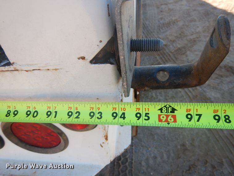 image for item DJ4907 2005 International 4300  pressure digger derrick truck