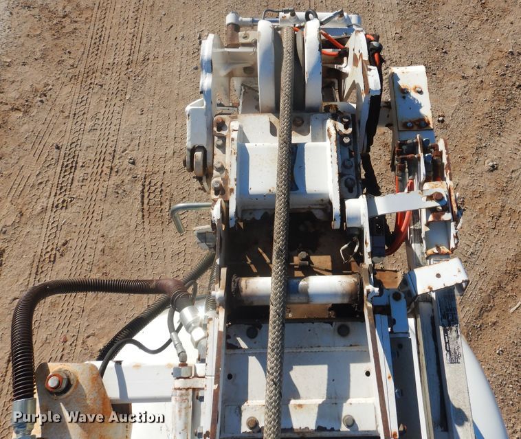 image for item DJ4907 2005 International 4300  pressure digger derrick truck