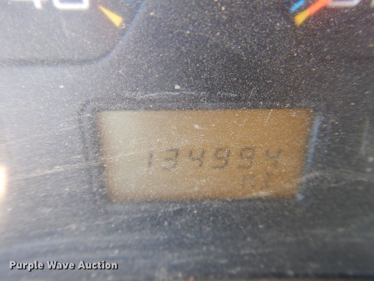 image for item DJ4907 2005 International 4300  pressure digger derrick truck