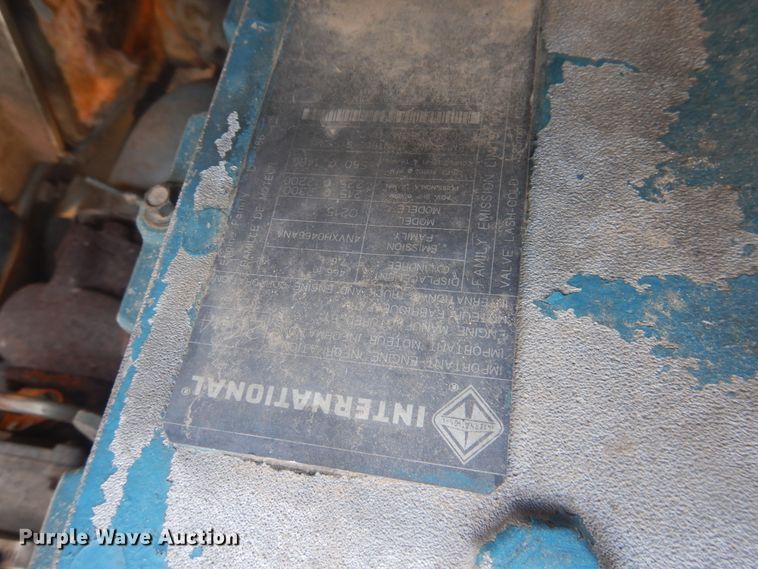 image for item DJ4907 2005 International 4300  pressure digger derrick truck