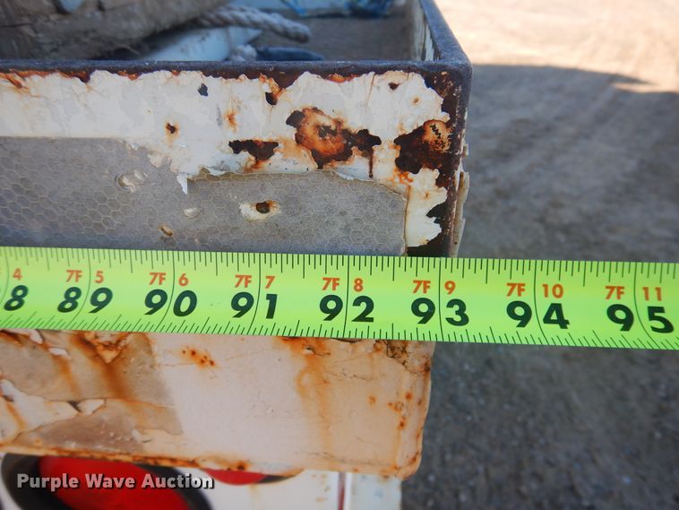 image for item DJ4908 2005 International 7300  pressure digger derrick truck