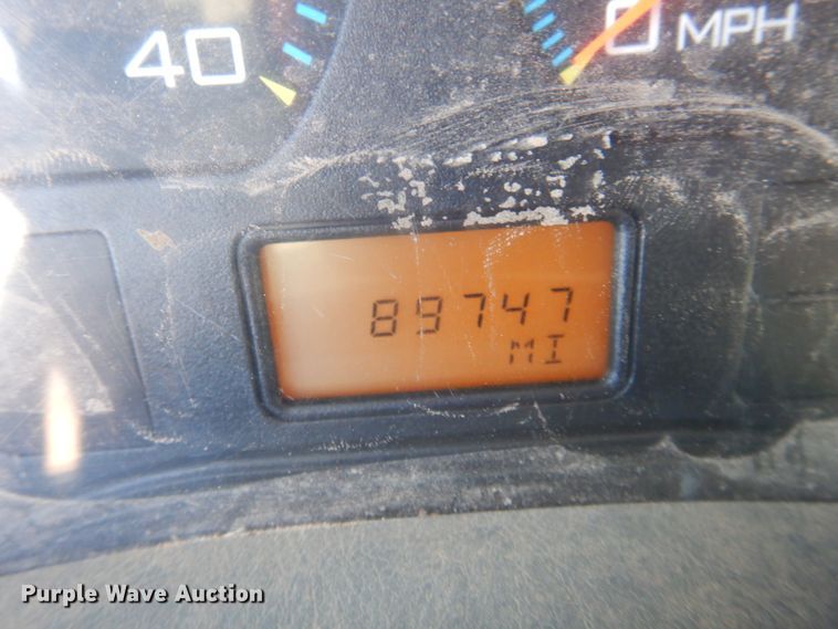 image for item DJ4908 2005 International 7300  pressure digger derrick truck