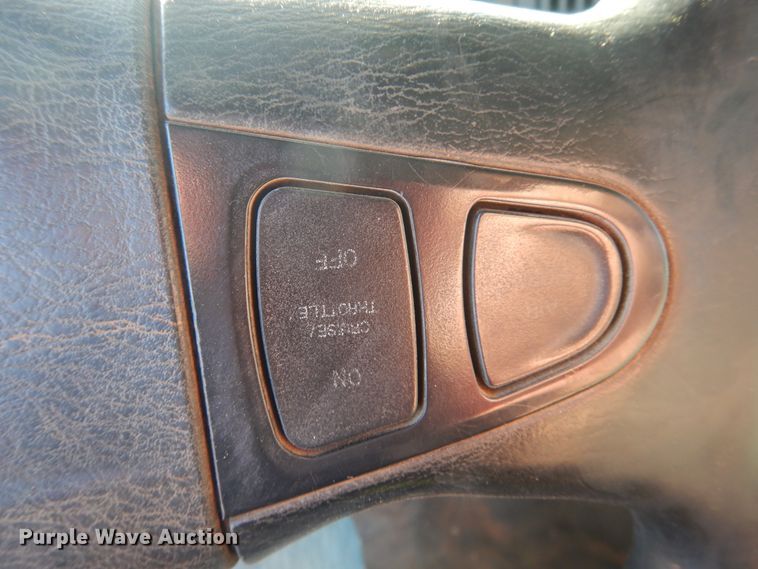 image for item DJ4908 2005 International 7300  pressure digger derrick truck