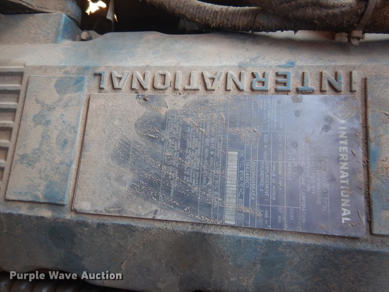 image for item DJ4908 2005 International 7300  pressure digger derrick truck