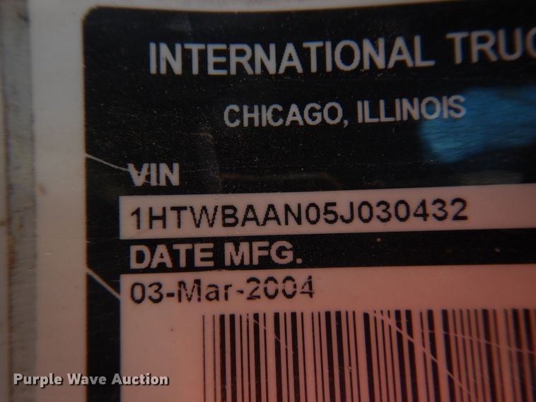 image for item DJ4908 2005 International 7300  pressure digger derrick truck